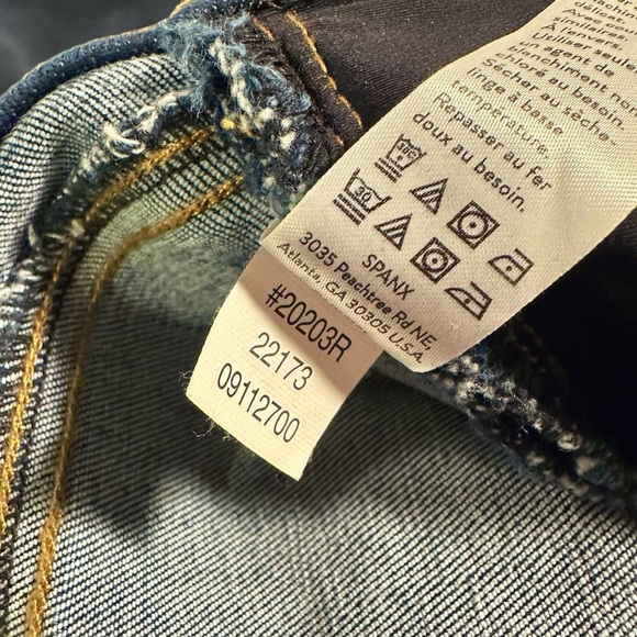 Spanx ‘Shape and Lift Distressed Skinny Jeans’ in “Medium Wash Blue” Size Medium - Picture 12 of 16